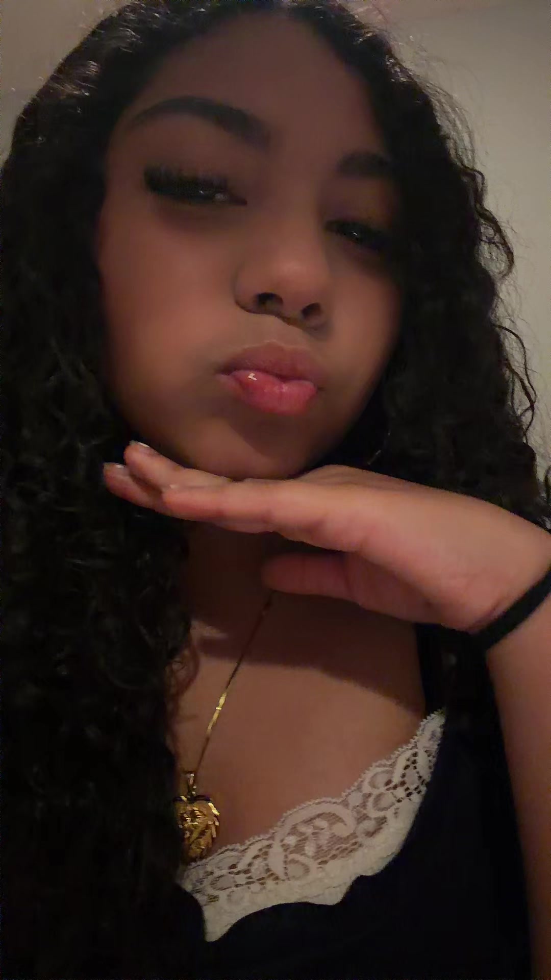@evelyn.