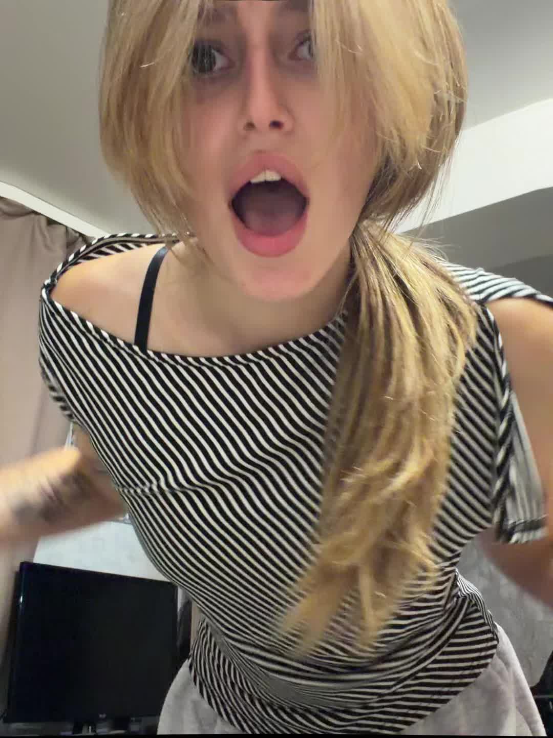 @_risha_ri