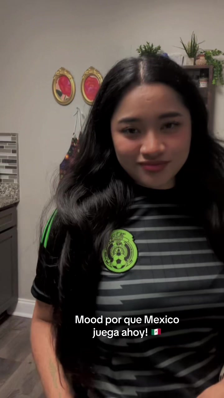 @Azzybby