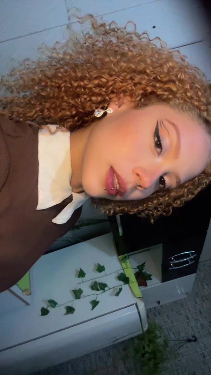 @Del✨