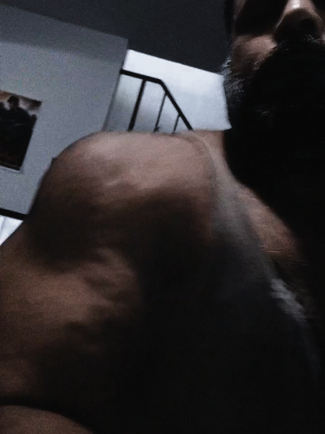 @Flesh_artist_1985