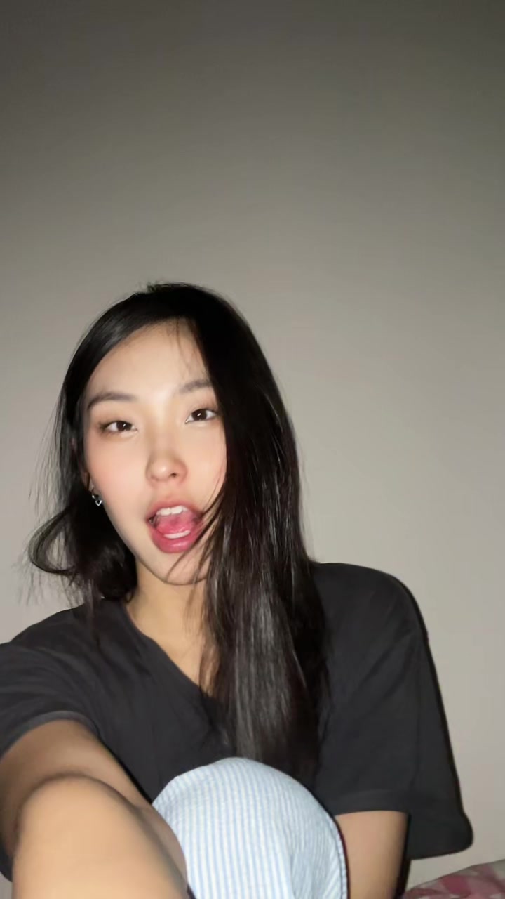 @🐥