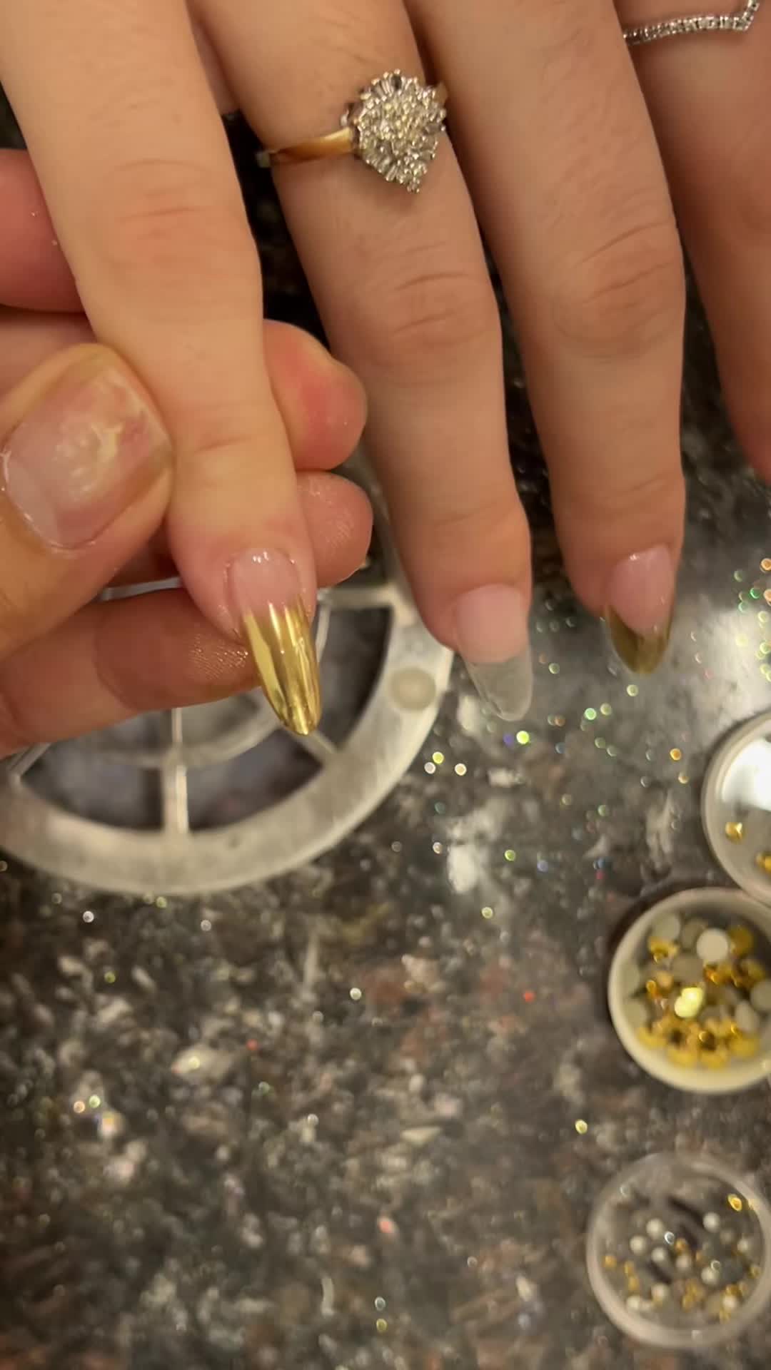 @Riya's Nails