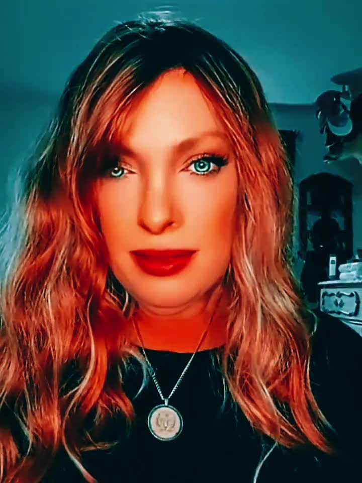 @queenmags