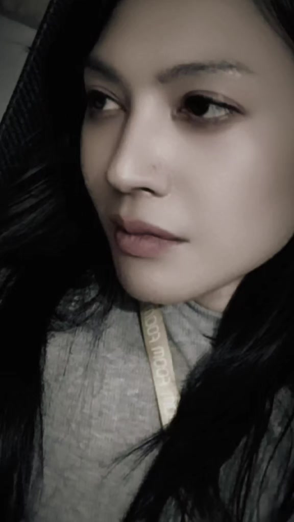 @Ajeng_albuluqqu23