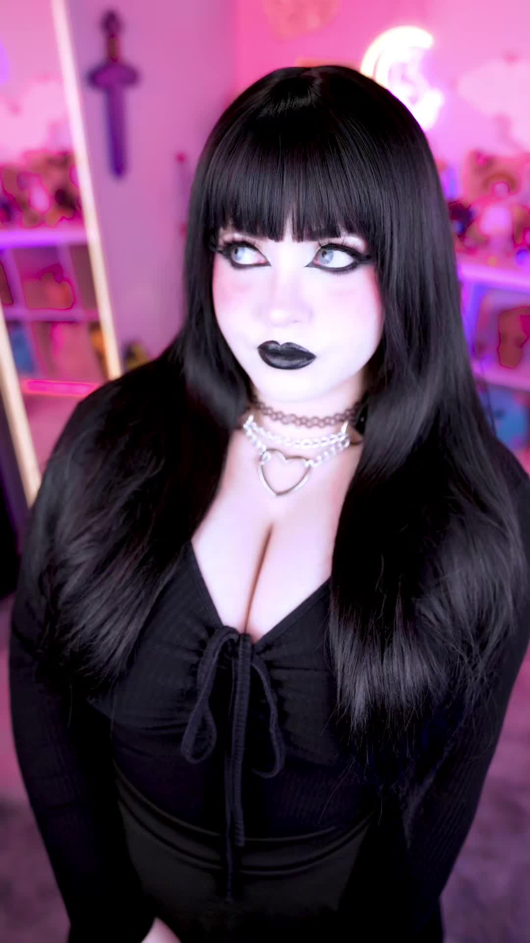@🖤 Kitty 🖤