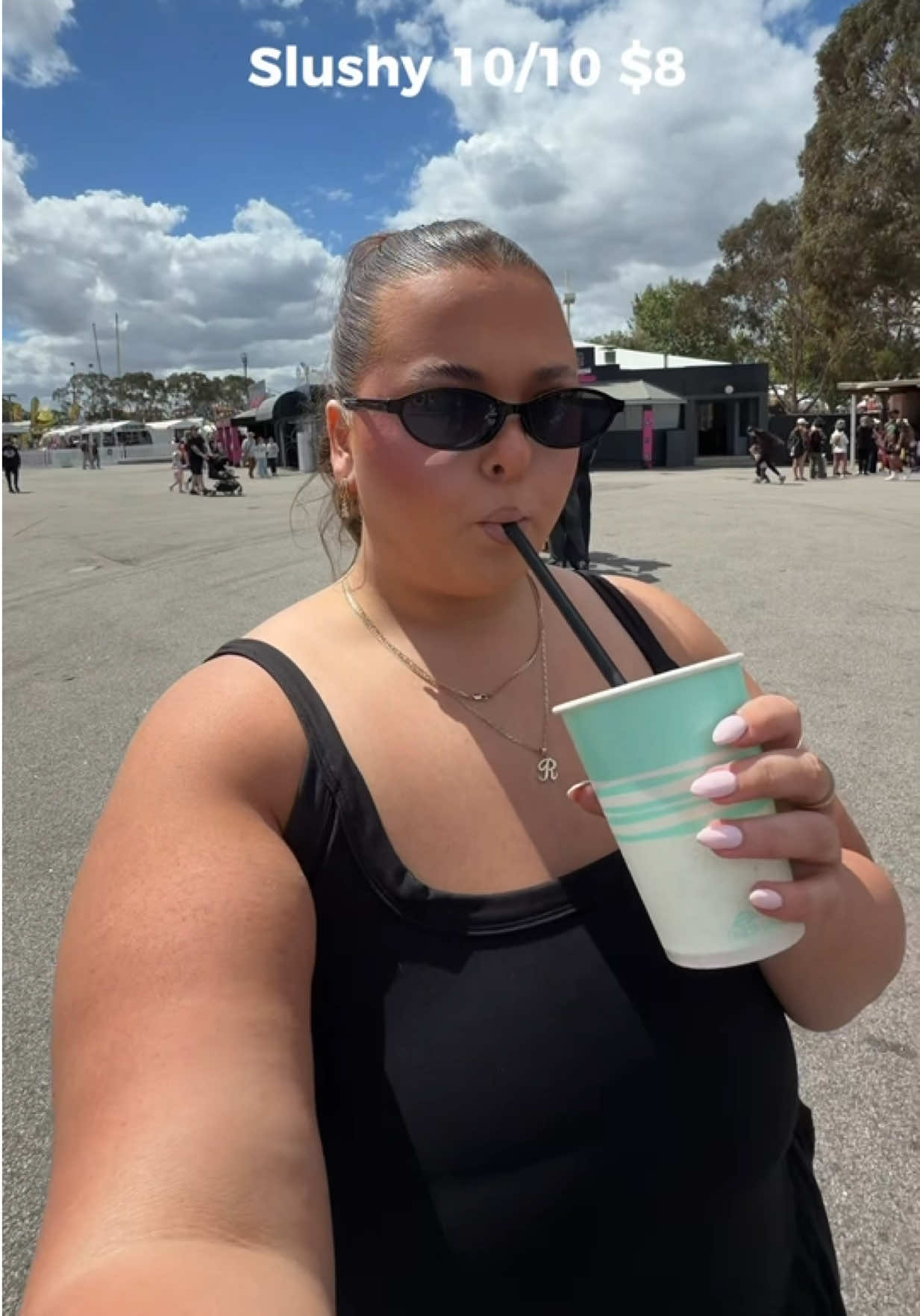 @Rhianna Rose