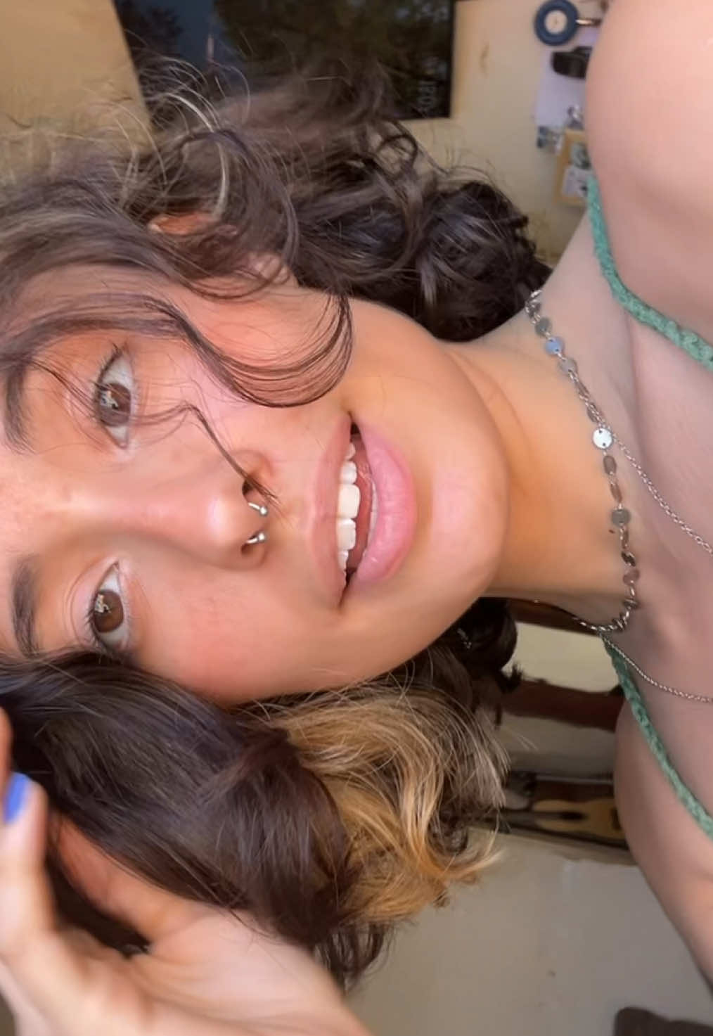 @Mayara