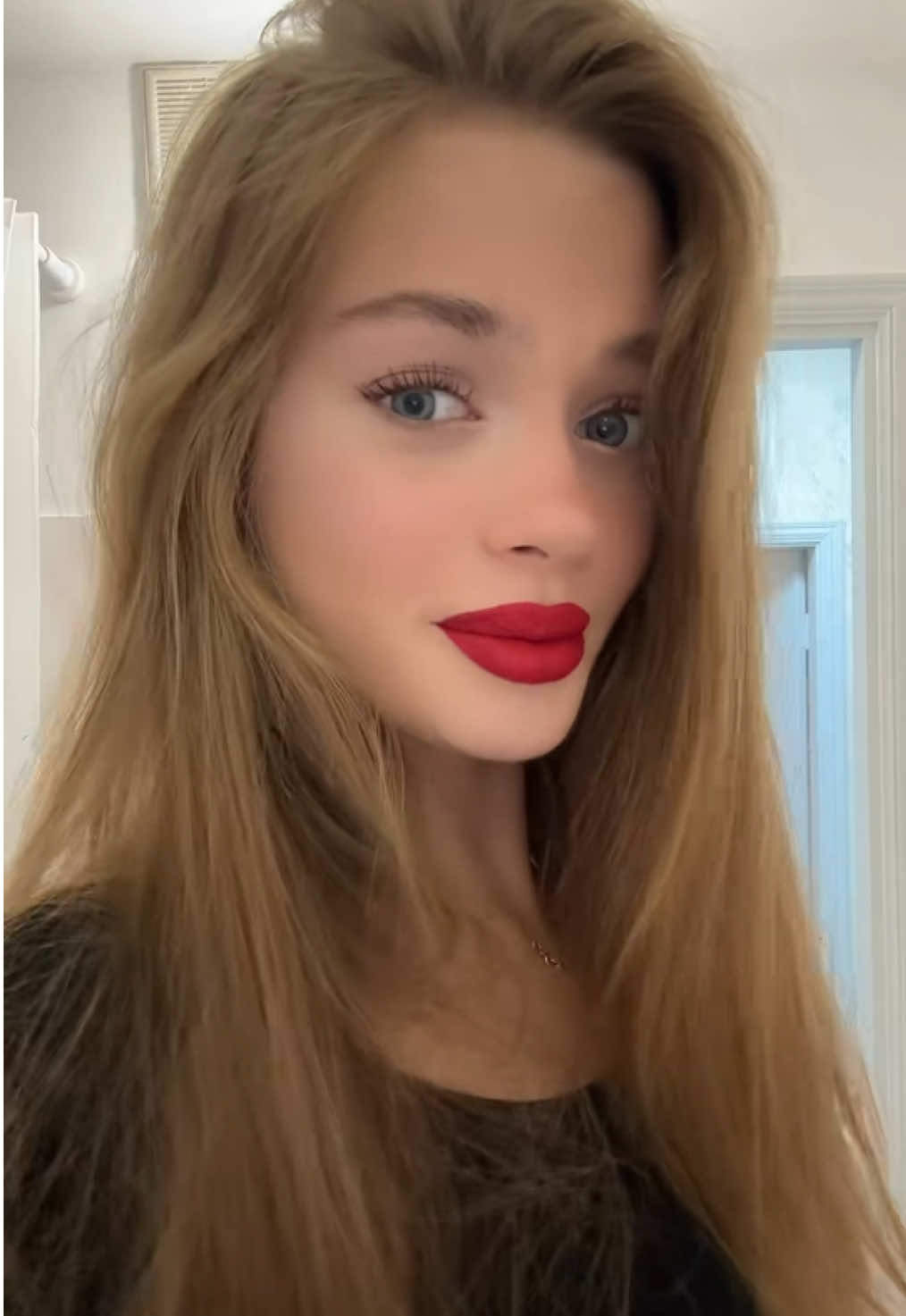 @Євеліна