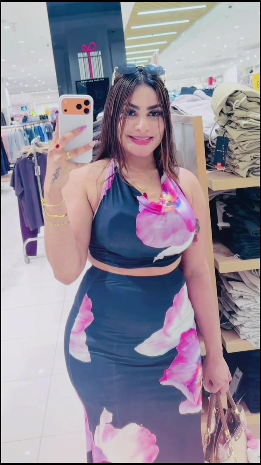 @Minoli Diluchini Nimna🇸🇪🇱🇰