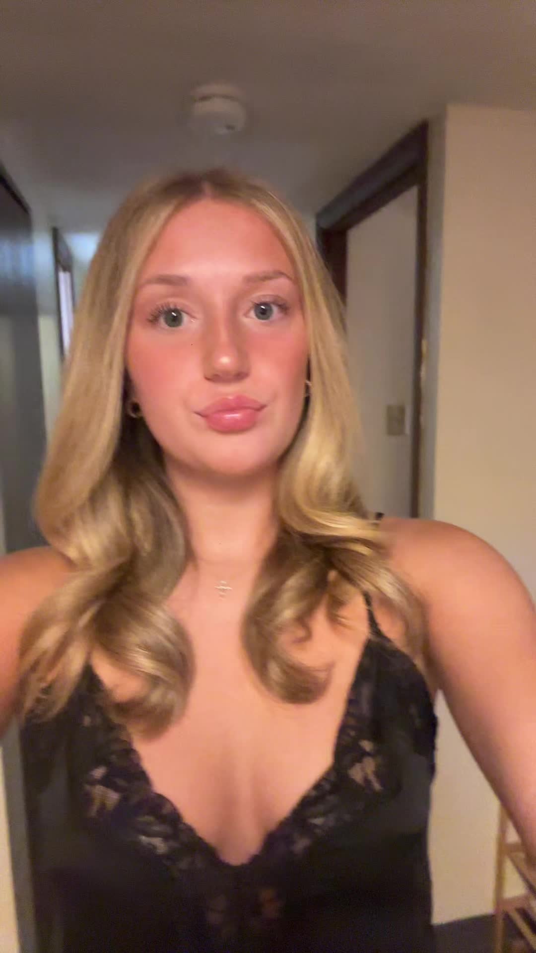 @izzyyyrusso