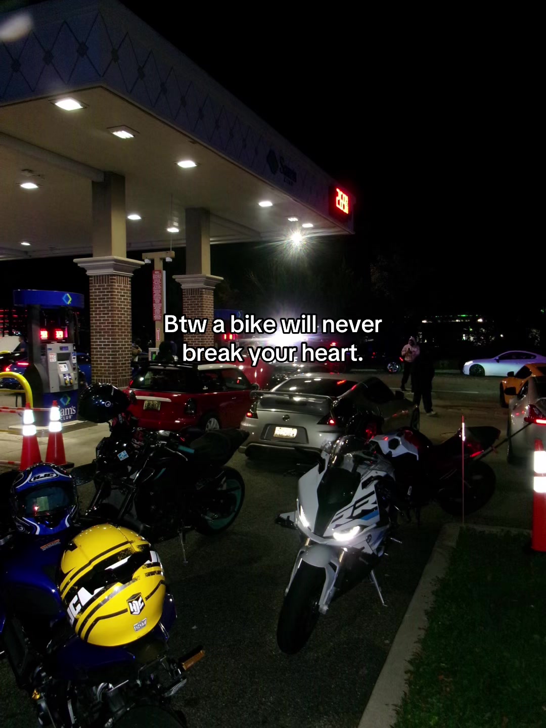 @Daniel🤍🏎️