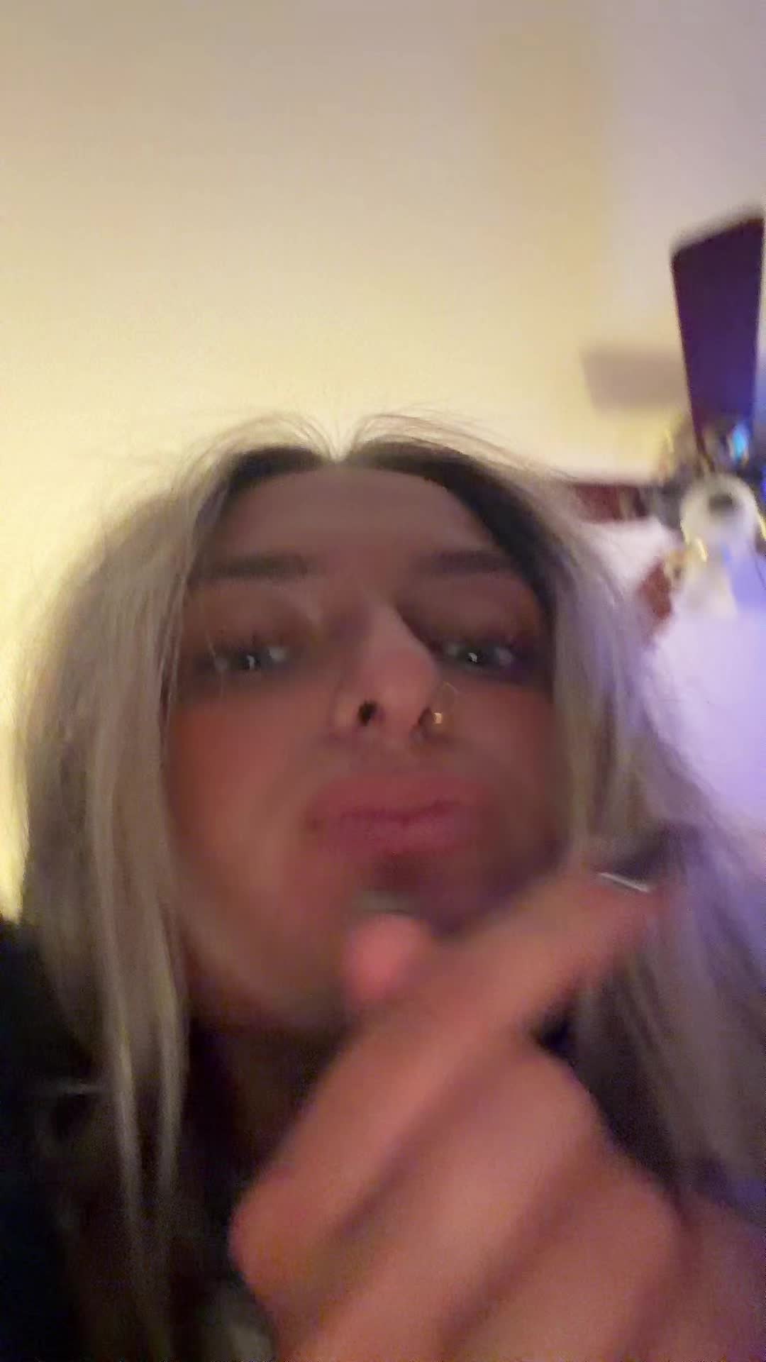 @Mia