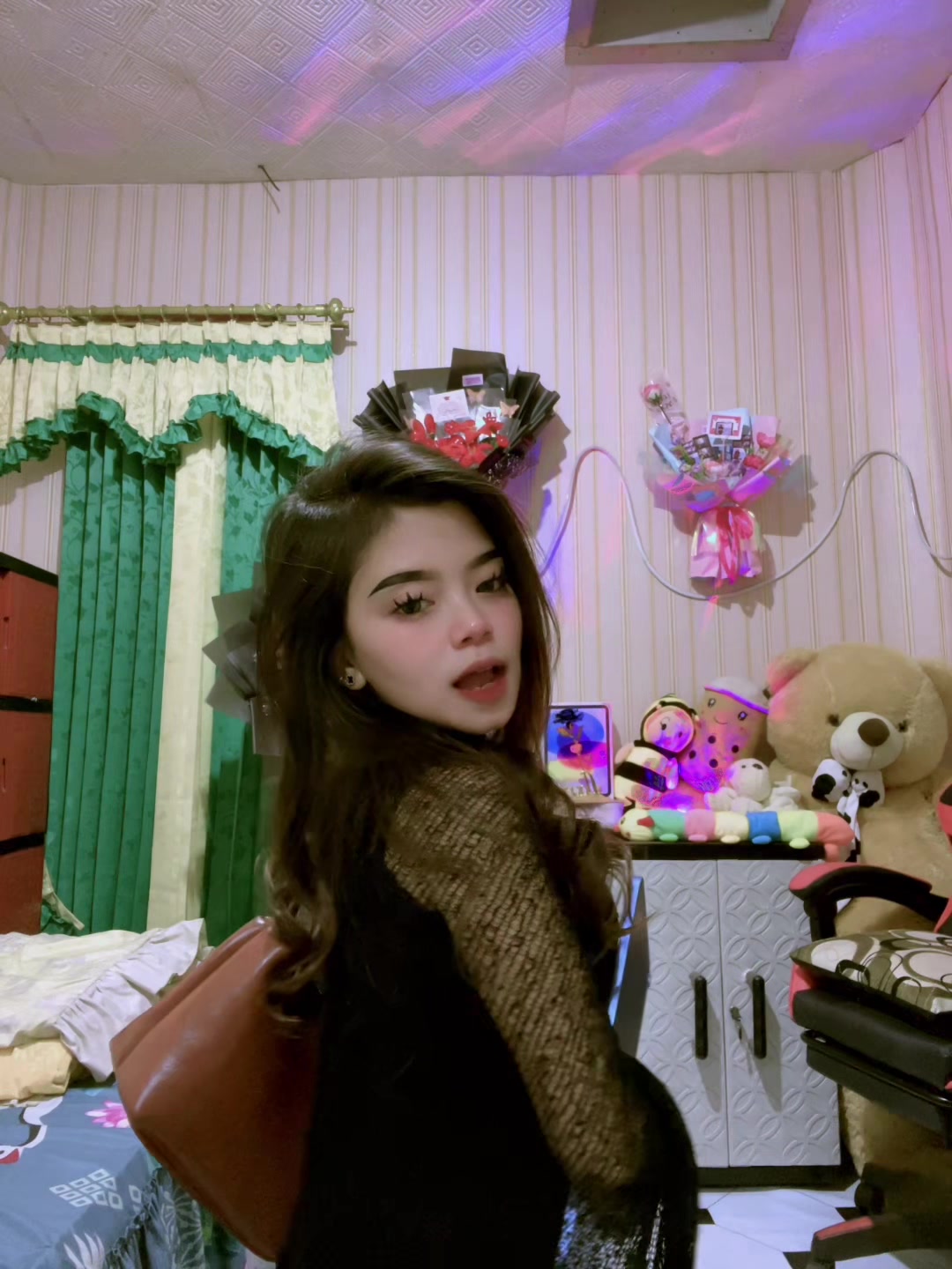 @Moniccc26__