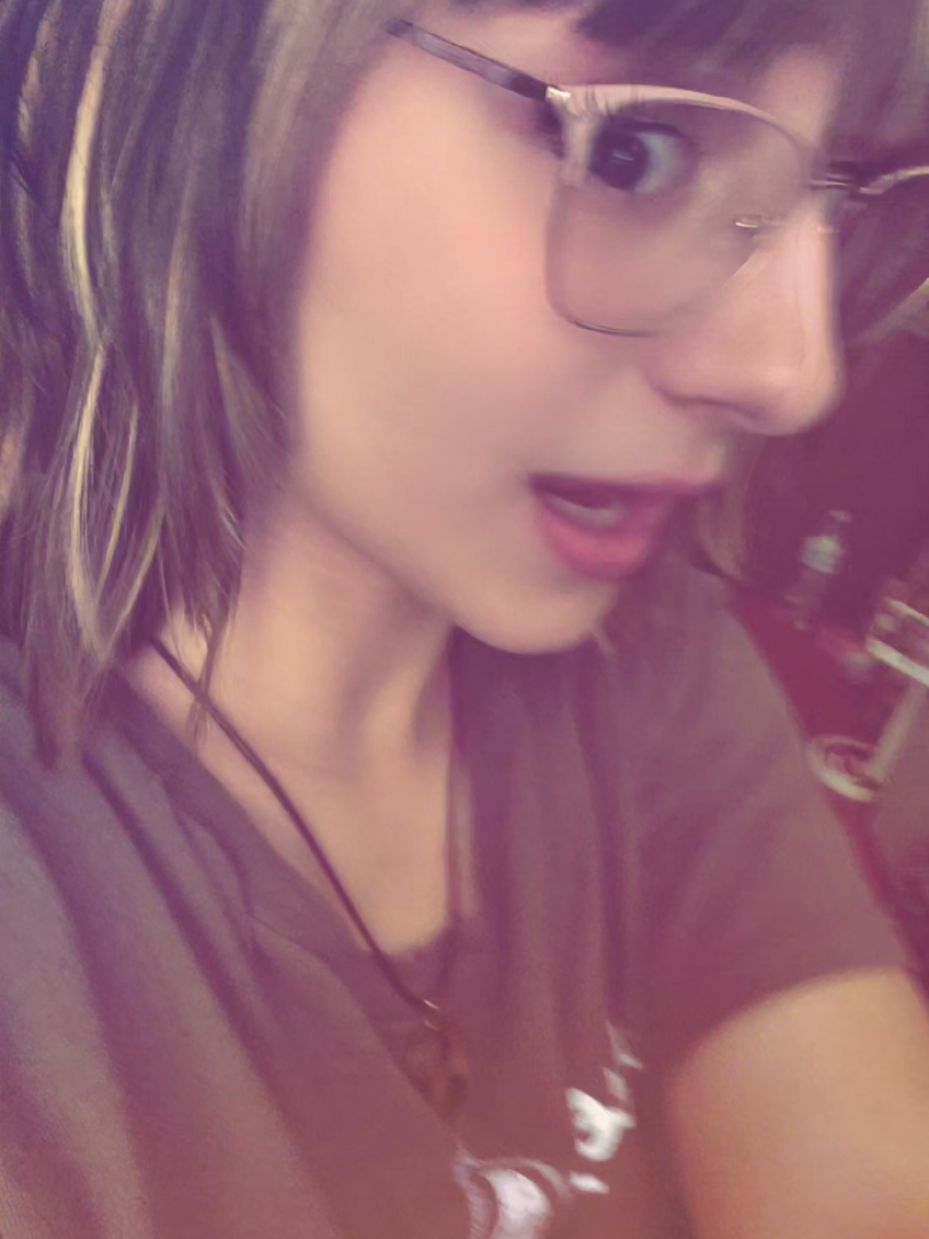 @𝚑𝚊𝚢 ♡