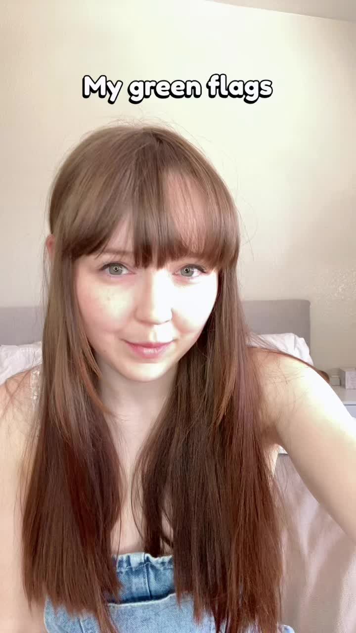 @RealMira_xo