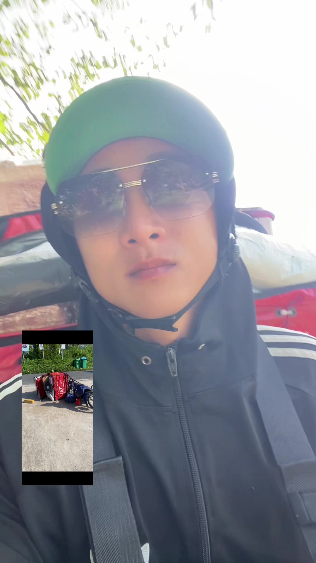 @𝐓ⓗịⓃ𝓱 shipper🥷🏻🛵