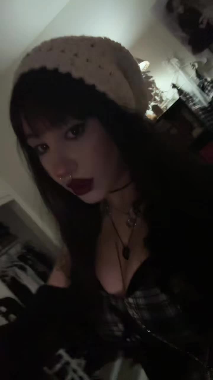 @isoobells 🦴