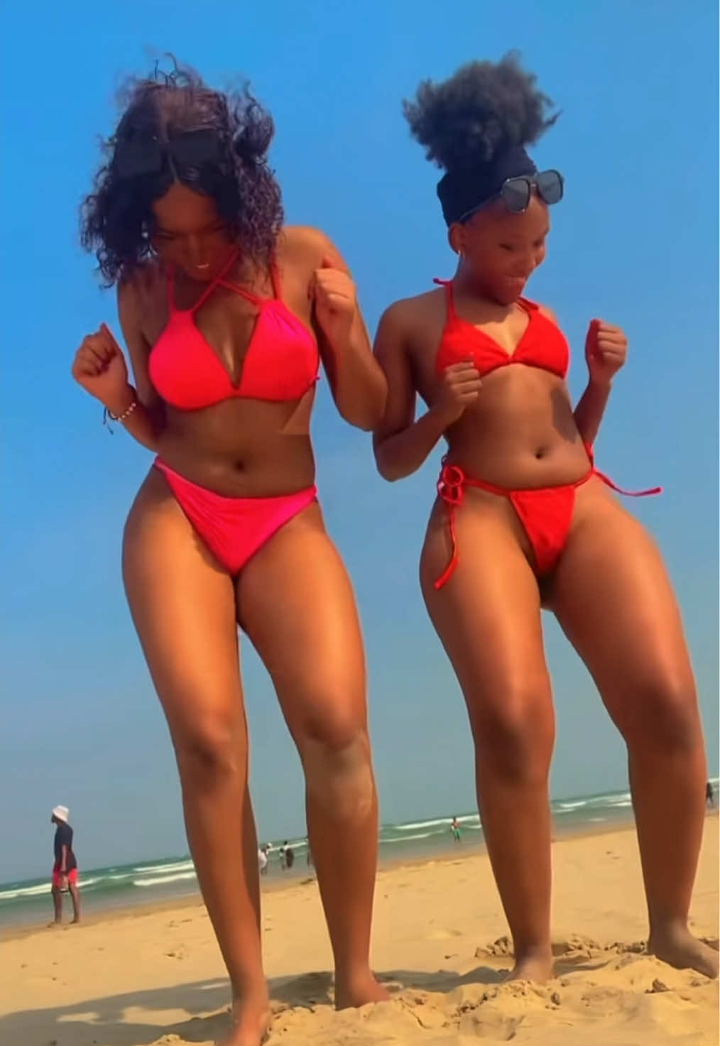 @melavue