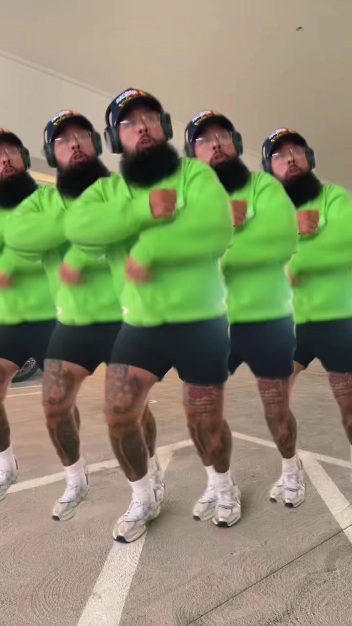 @JohnMiSO