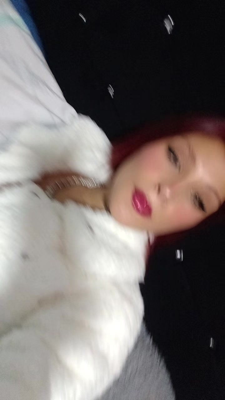 @laura daniela.08.