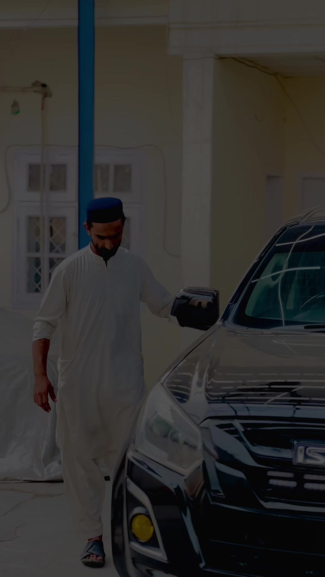 @نومی میتلا