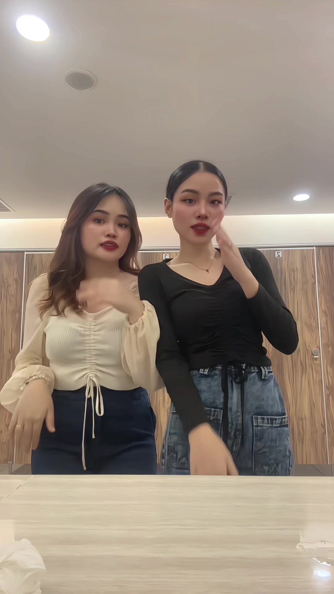 @Yoolly🐒