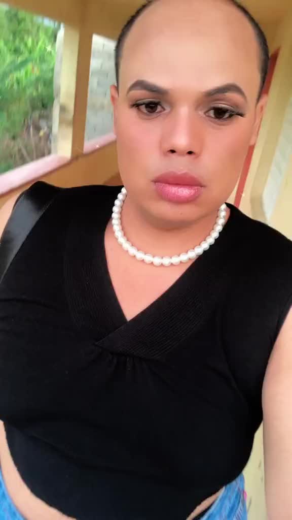 @Aby 🧑🦲