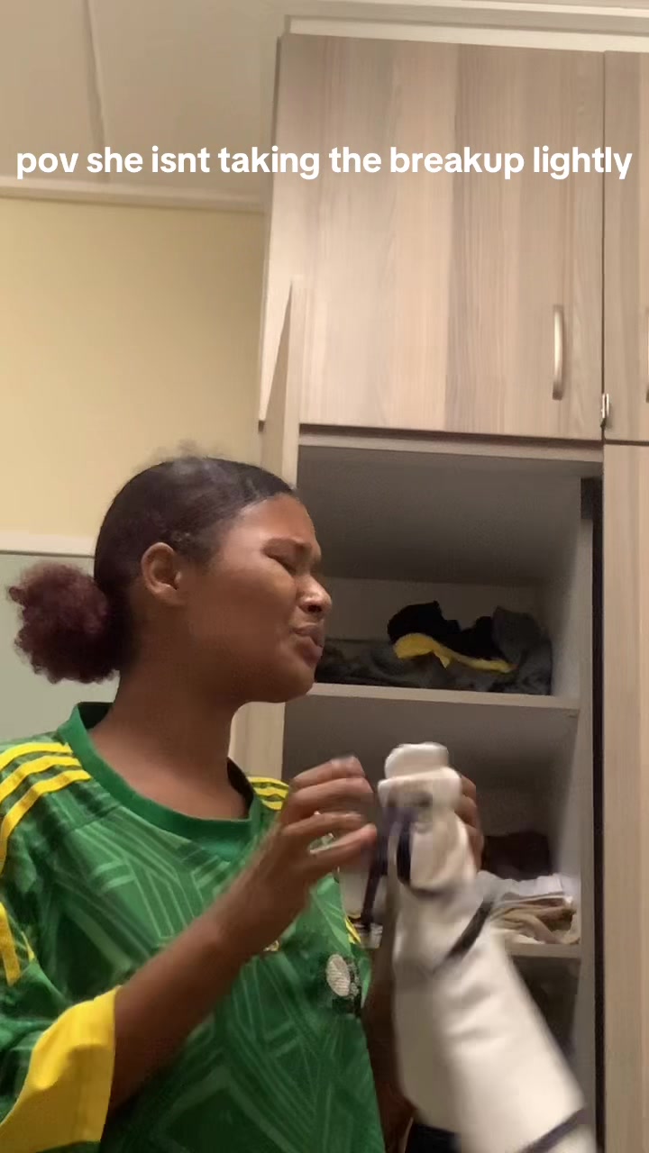 @ż&auml;&yuml;ḋ&euml;ṅ.ċḧ&euml;ḷṡ&euml;&auml;