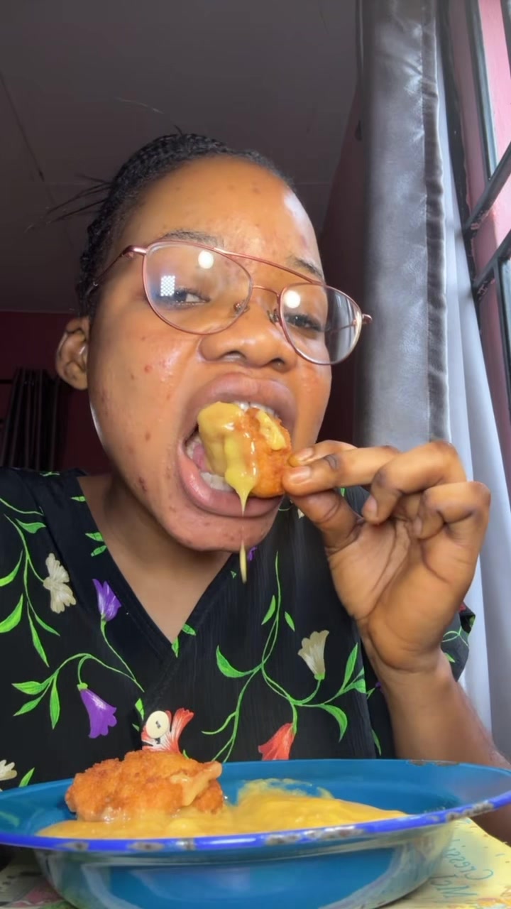 @eat_withaisosa