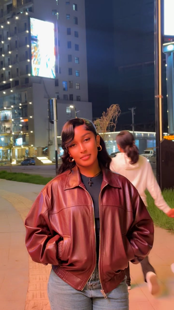 @አትሮንስ 🧚♀️🕊️🦅