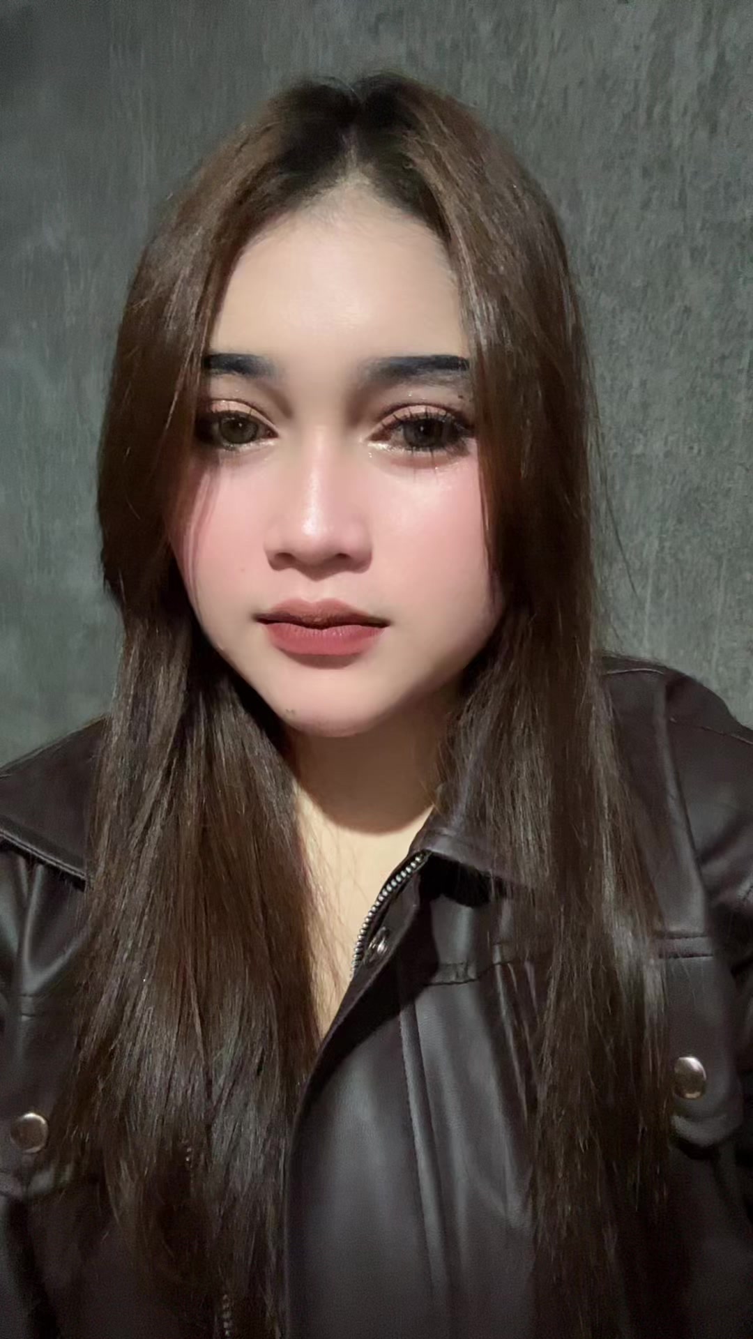 @Panggil elin saja