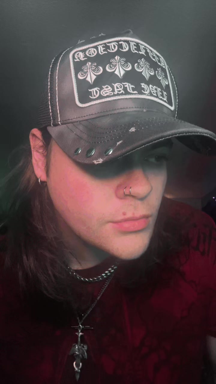 @𝕵 𝖚 𝖘 𝖙 𝖎 𝖓