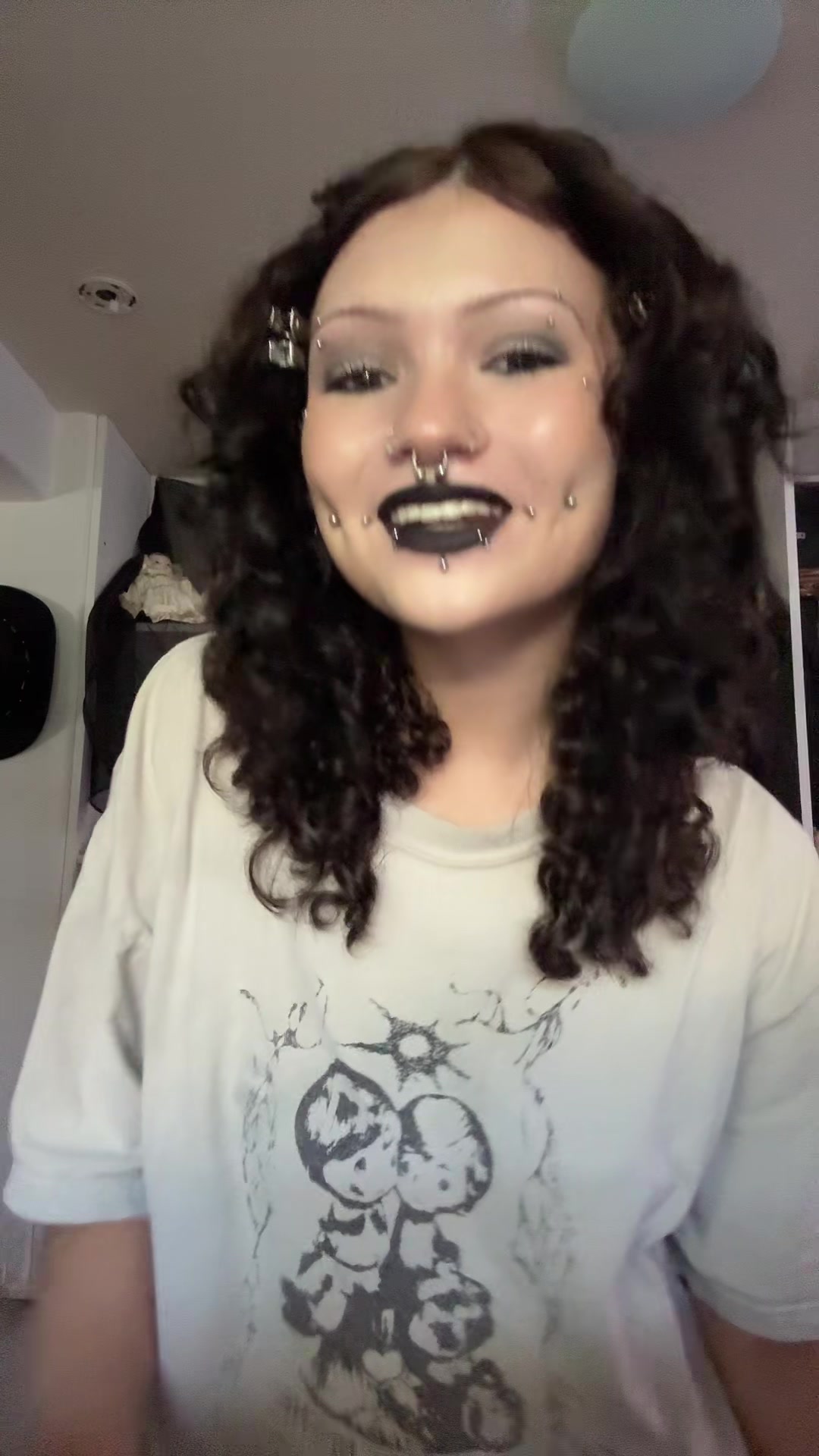 @miss.porcelain_