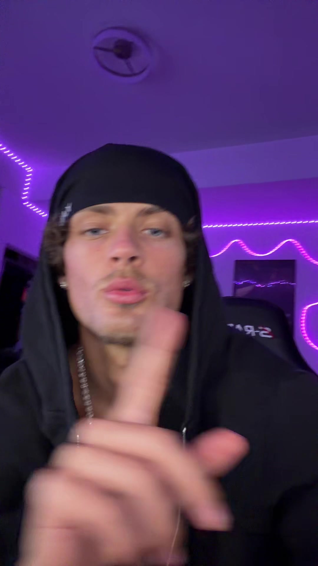 @idkaceakers