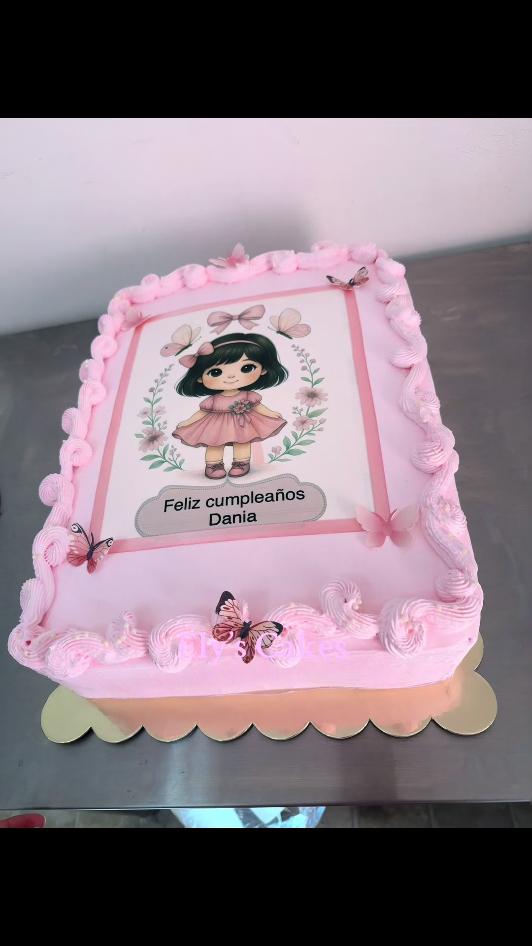 @elyscakes23