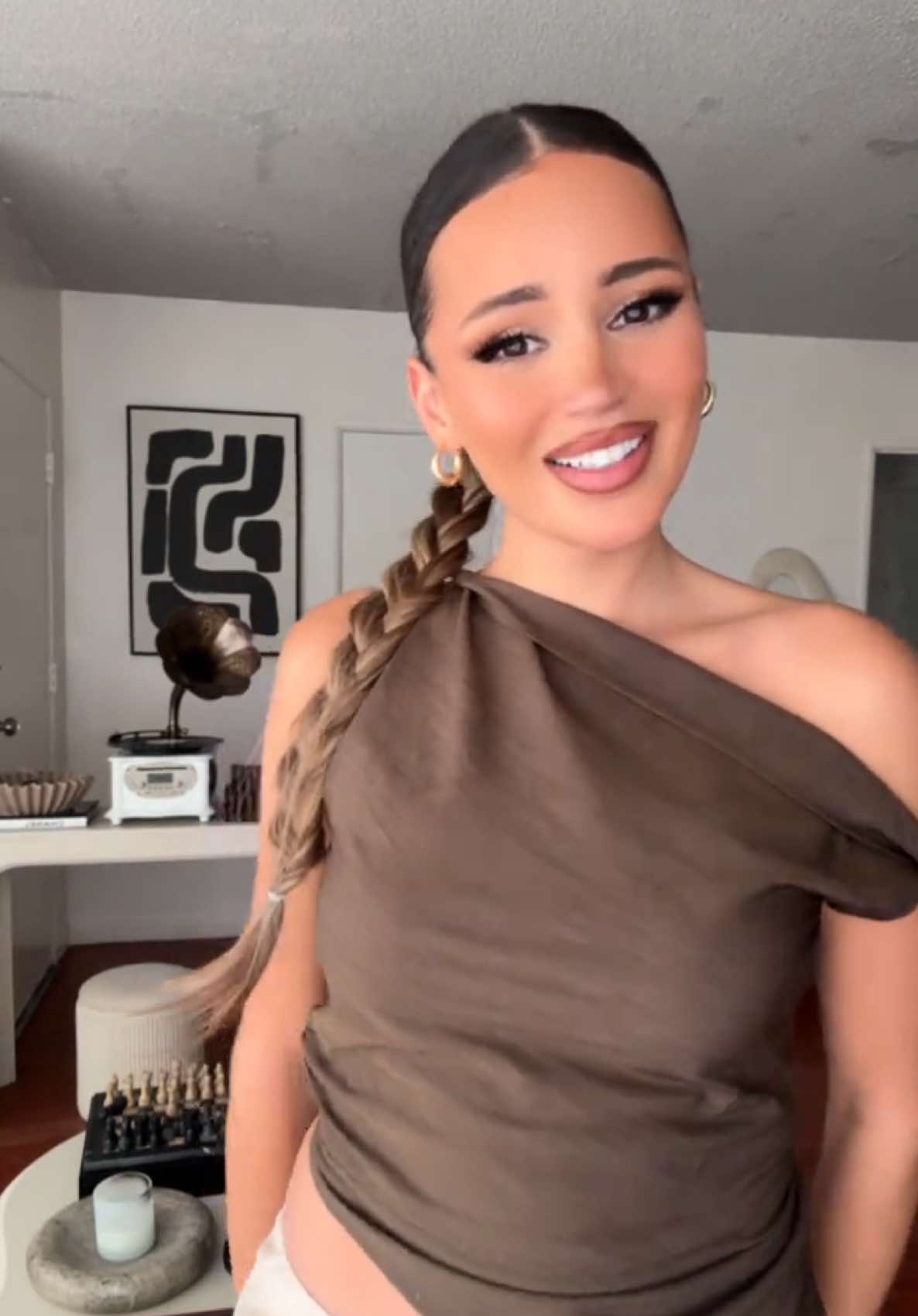 @VAL MERCADO