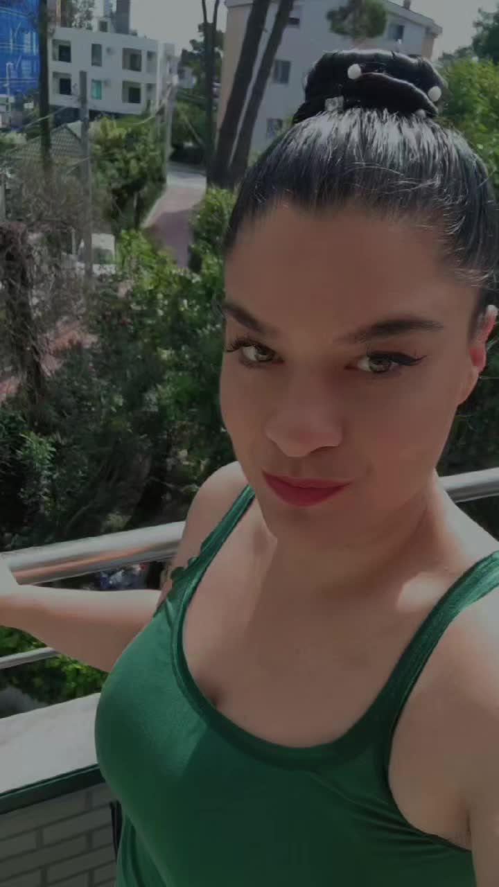 @Nela