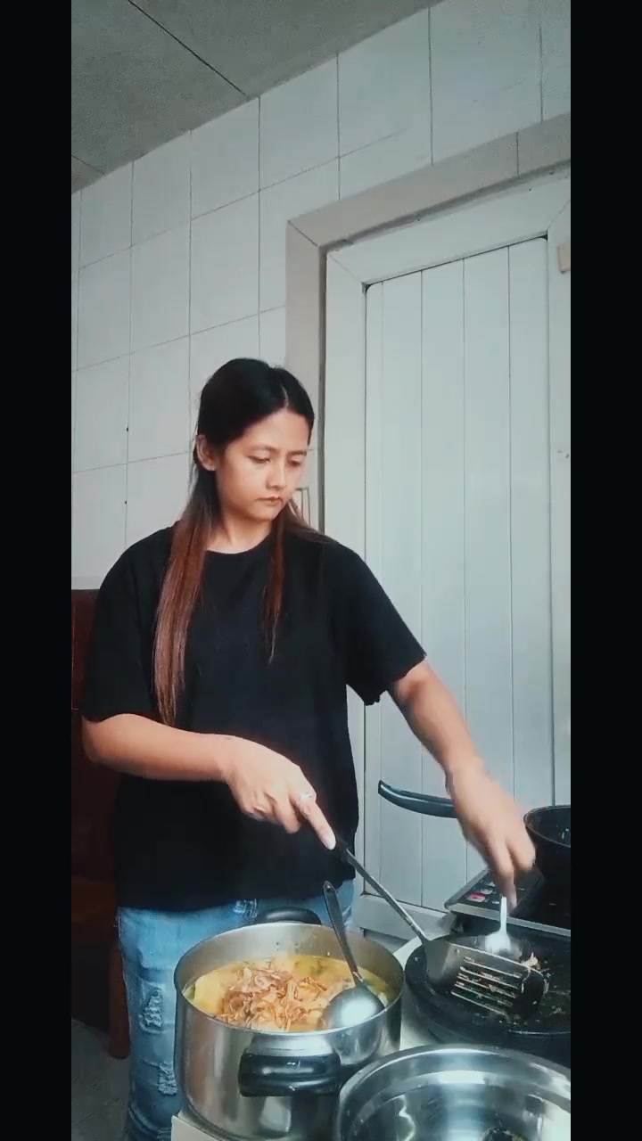 @𝔄𝔫𝔤𝔤𝔦𝔢_𝔓𝔬𝔢𝔫𝔶𝔞