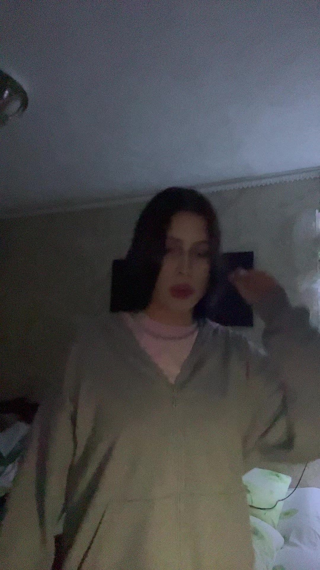 @.🧟♀️