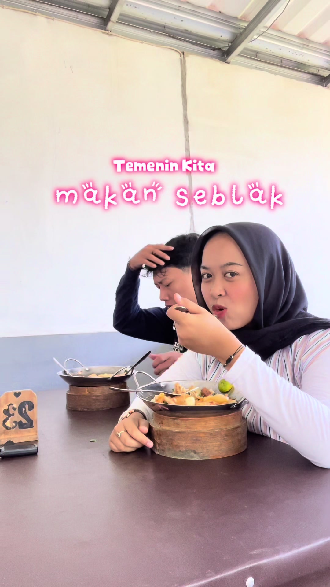 @t & r