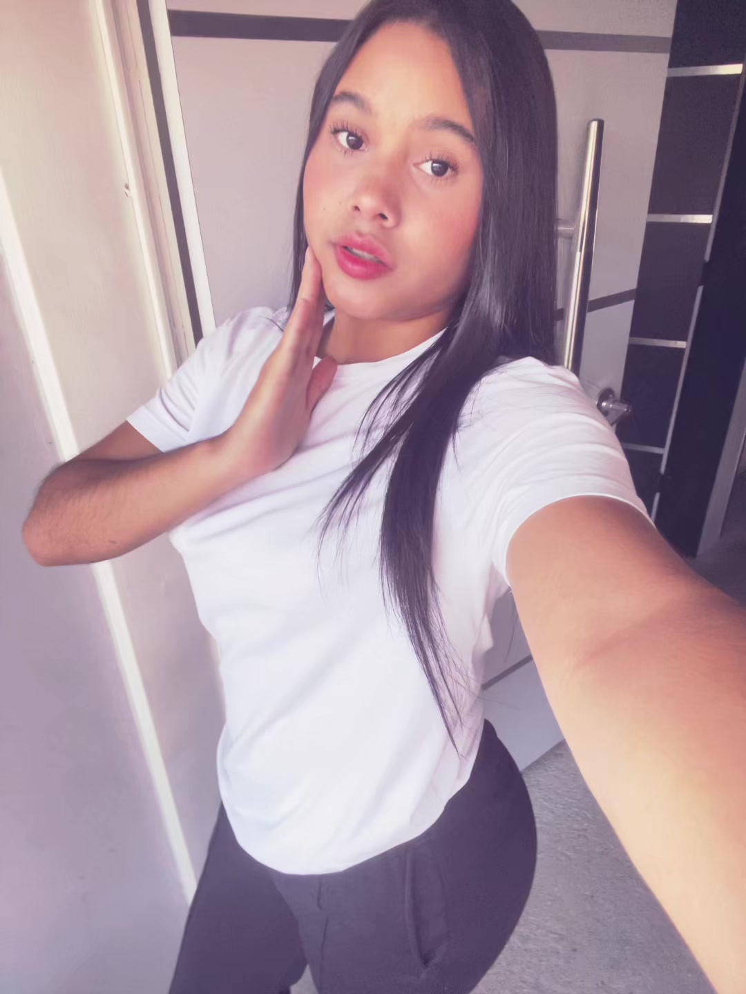 @👤
