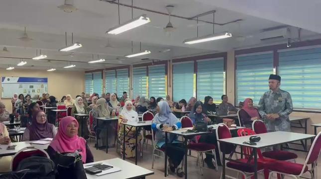 @Dr. Ahmad Kamal bin Ariffin