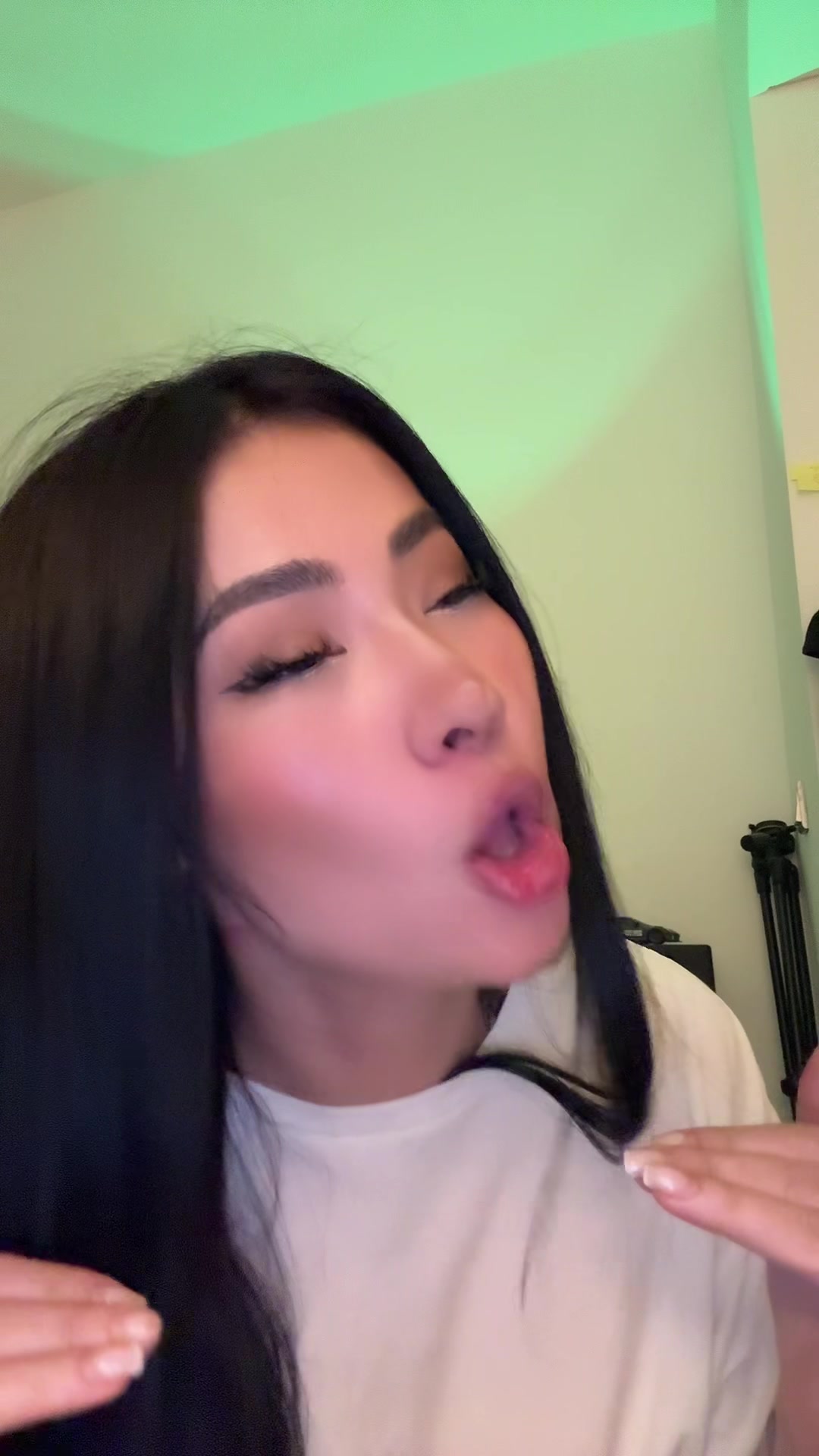 @𝔎𝔲𝔞𝔫𝔦𝔰𝔥𝔬𝔳𝔞 𝔄𝔦𝔡𝔞
