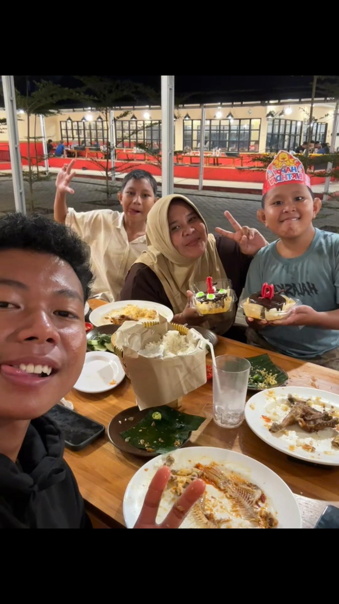 @Aunty Gemoyy