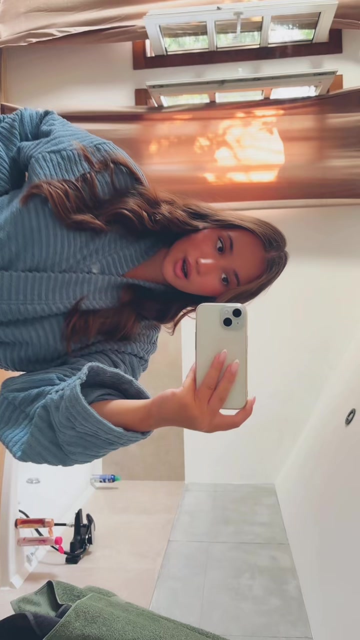 @Јована