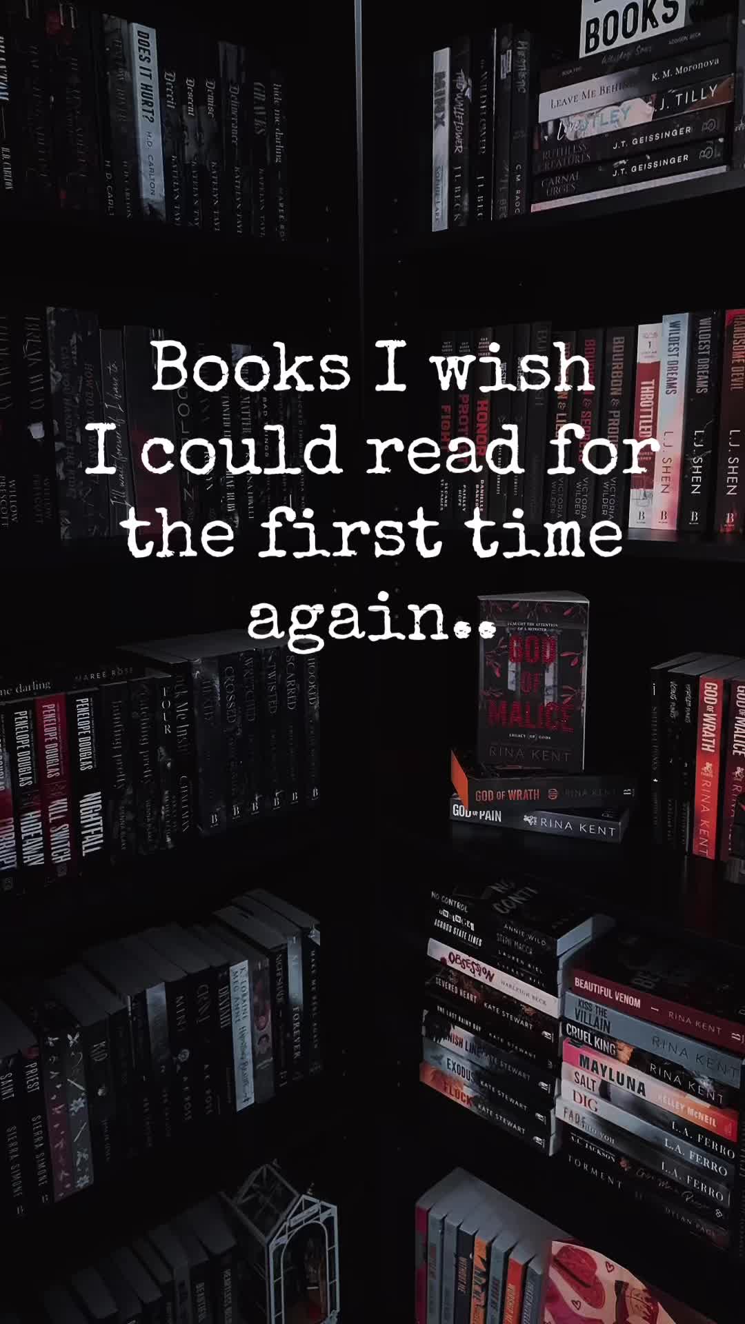 @Danielle Reads 📚☕️ 🧸