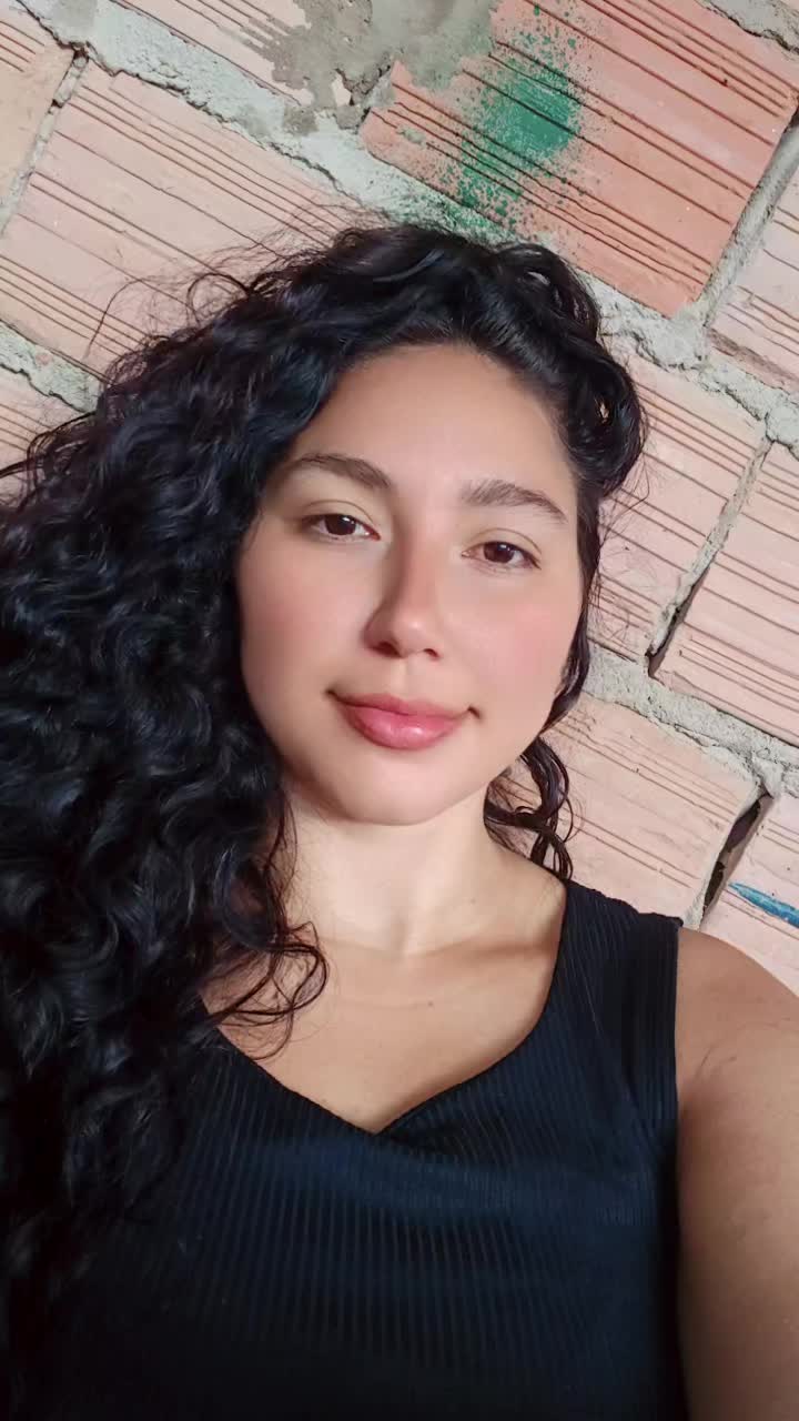 @Annycollares🦋