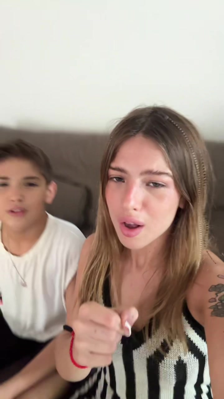 @Ana