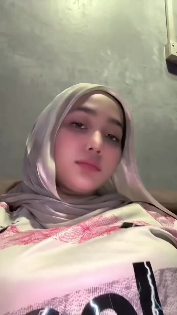 @𝐁𝐞𝐥𝐥𝐚 𝐒𝐲𝐚𝐡𝐟𝐢𝐫𝐚 ❤️